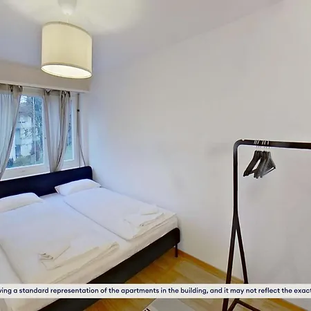 Charming 3br Retreat, Direct Trams To Apartment *